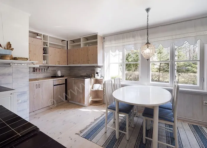 Kaju Guesthouses Holiday home